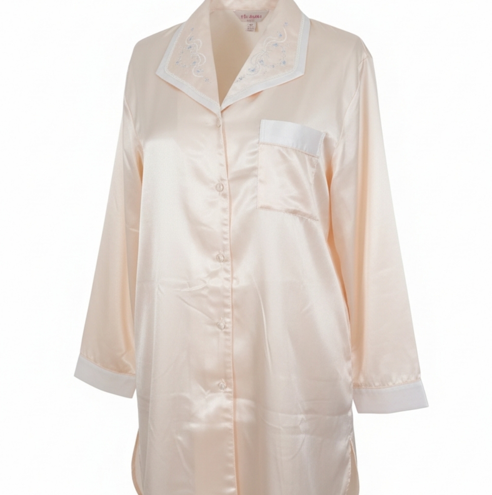 Delicates Sain Sleep-Shirt  Large Ivory Button Down Front Classic Notched Collar